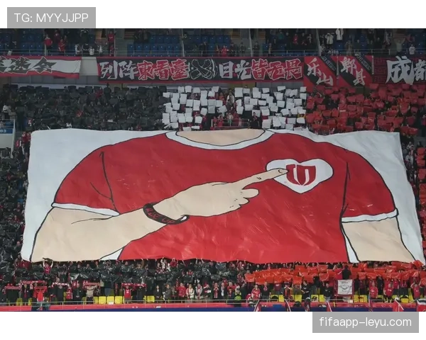 中超球星闪耀赛场，传奇时刻与奋斗故事持续点燃球迷热情