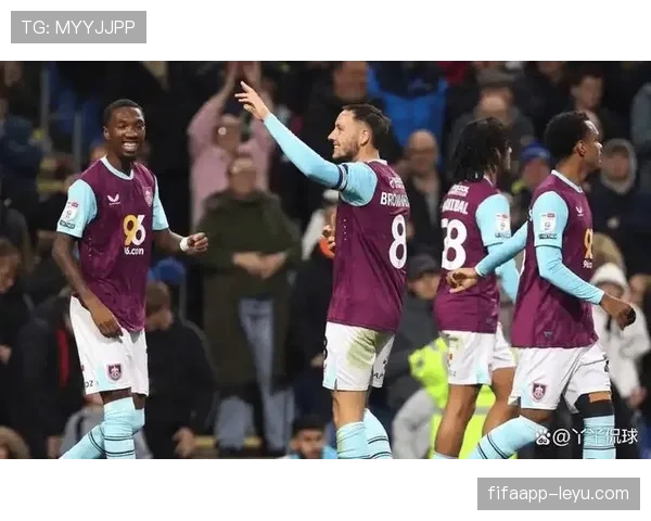 伯恩利高压逼抢战术革新，重塑英超比赛风格