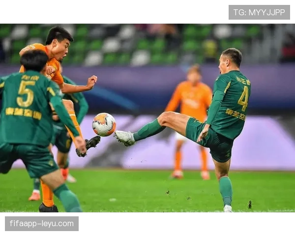 国安防守漏洞频出,当前赛季站位混乱与能力压力并存,防线稳定性面临考验 国安防守漏洞频出,当前赛季站位混乱与能力压力并存,防线稳定性面临考验